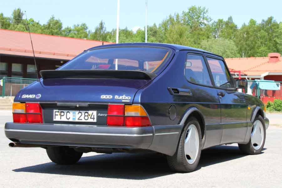 Timeless Saab design: The distinctive lines of a classic Saab. The rarity of a three-door hatchback on such spacious models made it truly special.
