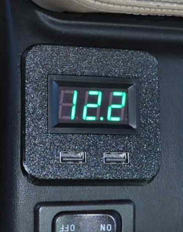 Coin slot USB Charger and Voltmeter for Saab 9-5