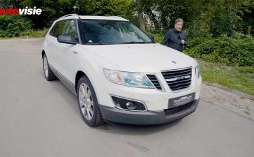 Experience the Legacy of Saab with the Sleek and Sporty Saab 9-4X - A Mid-Size Luxury Crossover SUV that Combines Scandinavian Design with Performance and Comfort.