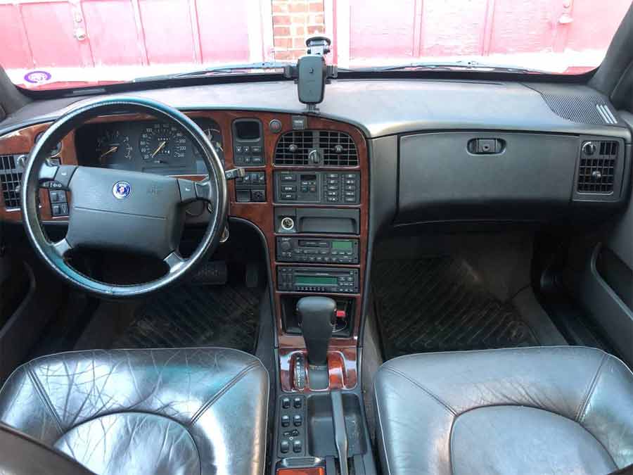 Good preserved Interior - Saab 9000 CDE