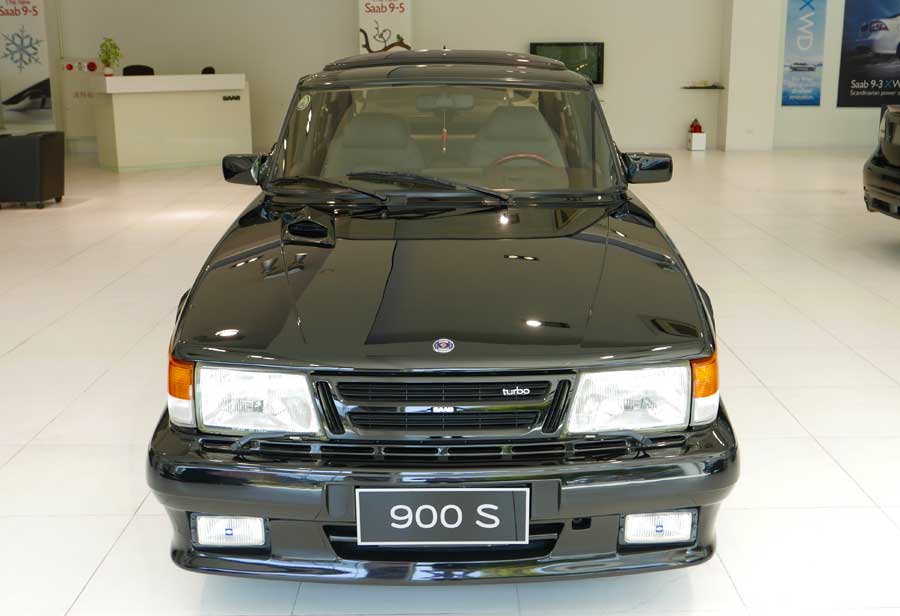 A Brand New Saab 900S