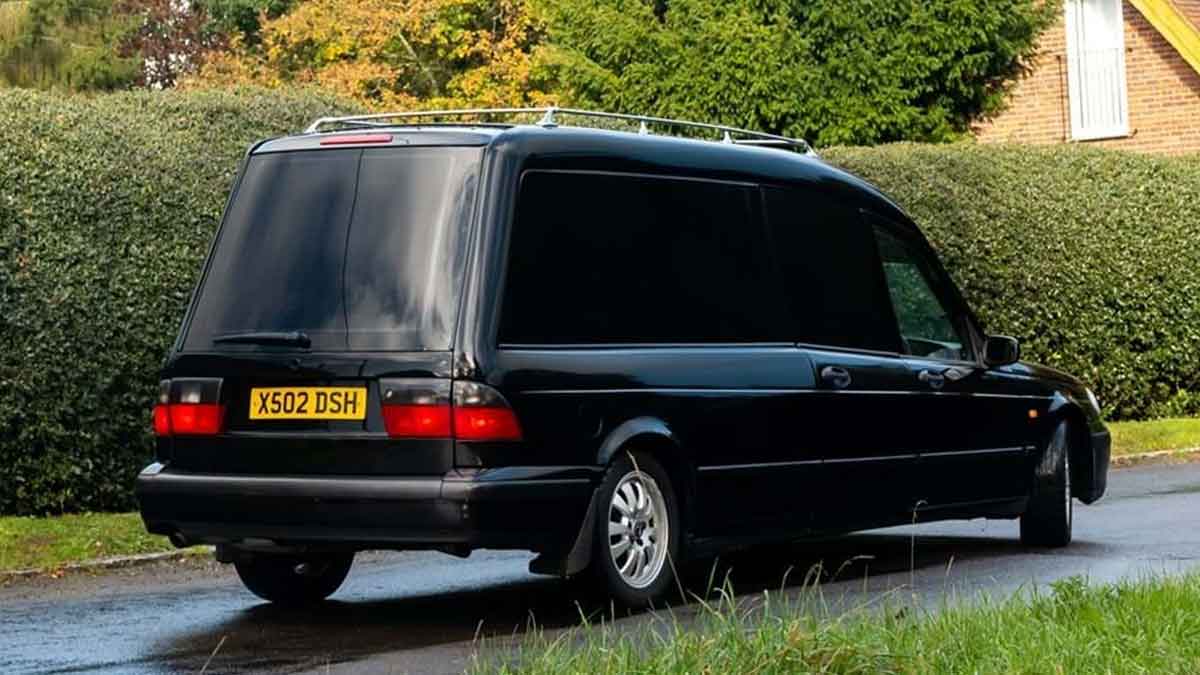 When Elegance Meets Utility: The Saab 9-5 Hearse's Remarkable Height - A Unique Take on an Executive Sports Car