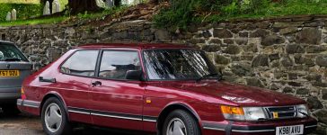 Classic Saab 900: Timeless Quirkiness and Turbocharged Delight