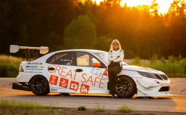 Susanne Weléen and her Saab 9-3 SS Extreme Nordic