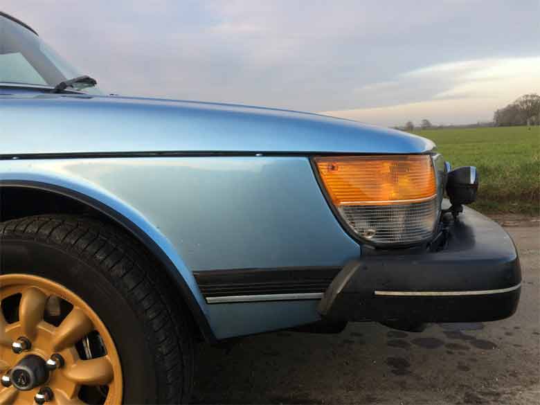 Saab 900 with original gold minilite alloy wheels