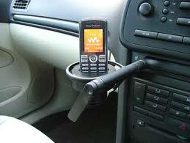 Saab 9-3 Cup Holder as a Phone Holder