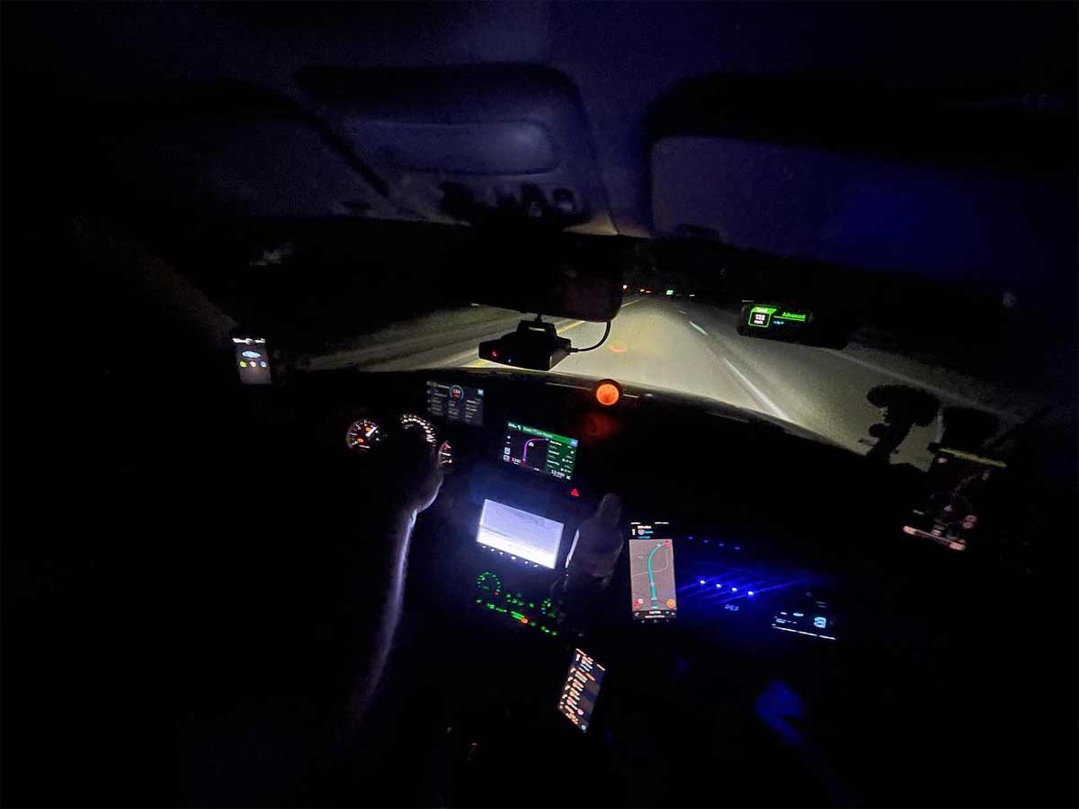 Breaking the record in night conditions: Driving a Saab 9-5 at maximum speeds was easier due to less traffic jams, but also more dangerous for participants because the police could more easily spot them due to speeding