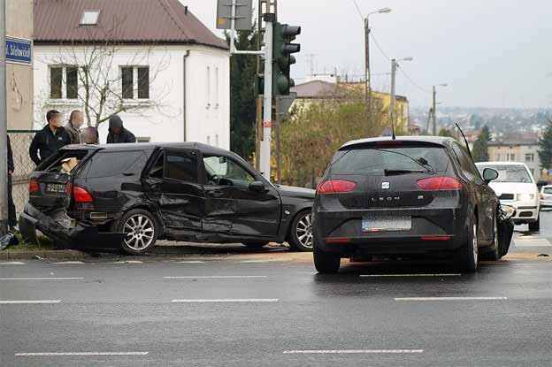 Saab 9-5 in traffic accident