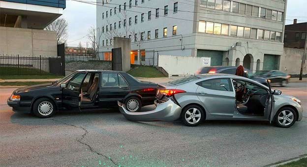Saab 9000 in crash