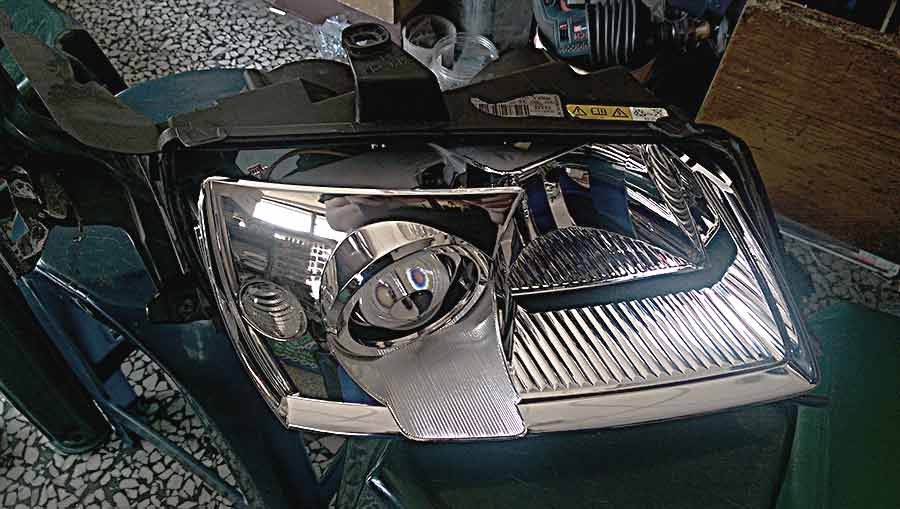 Hirsch Performance Saab 9-5 Arc SportWagon from Taiwan 5 Saab 9-5 Headlights