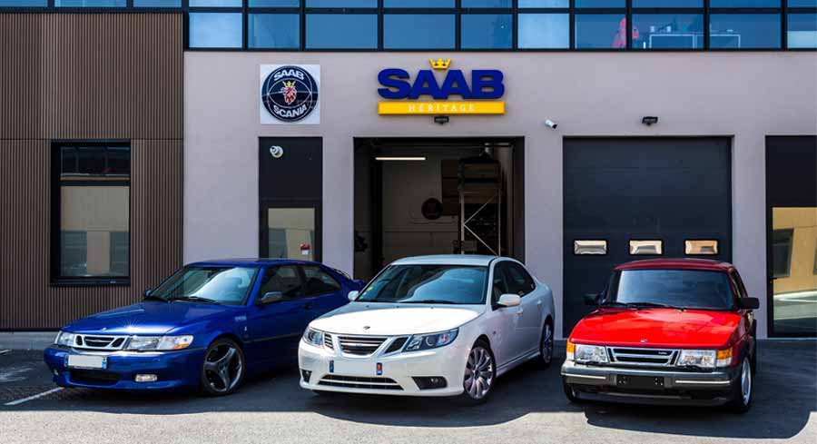 SAAB Héritage Headquarters in Paris: A Trio of Special Edition SAABs Proudly Displayed at the Entrance