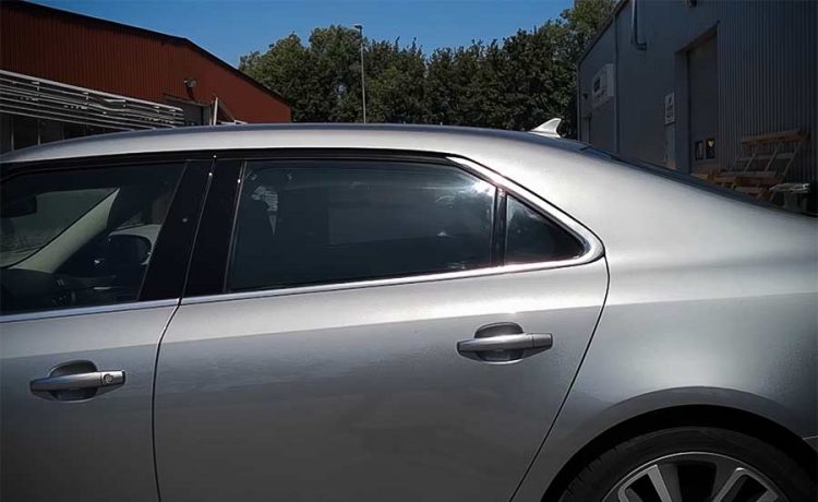 To Tint Windows or Sunshade? - Installing original sunshades in the SAAB 9-5NG 9 UV Privacy Car Shades Set for Saab 9-5 NG