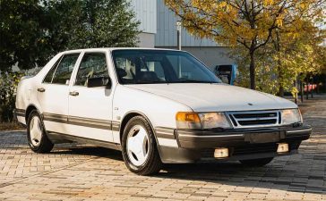 The Forgotten Executive: 1989 Saab 9000 Turbo CD Resurfaces on Cars & Bids 4 1989 Saab 9000 Turbo CD Cirrus White with 900 SPG tri-spoke wheels