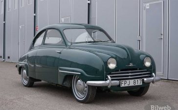 Classic 1955 Saab 92B in dark green, exhibiting vintage charm and timeless Swedish design.