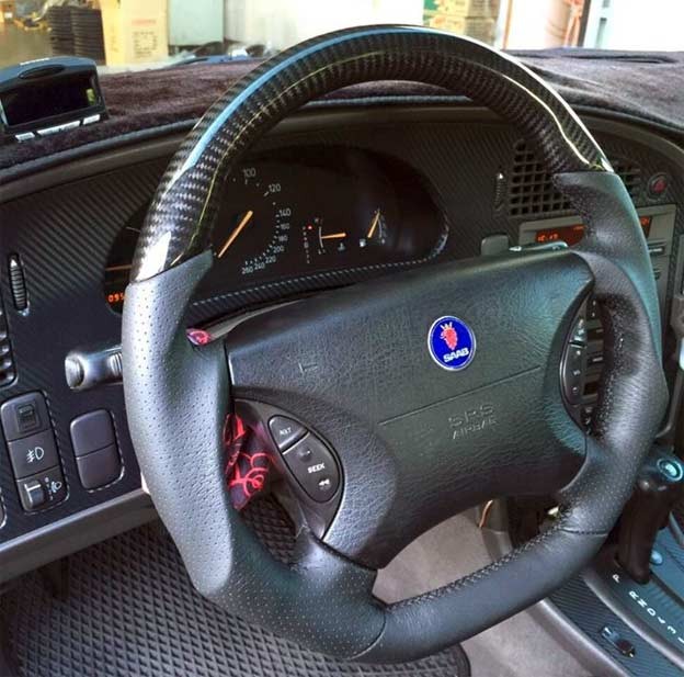 Saab carbon-leather steering wheel